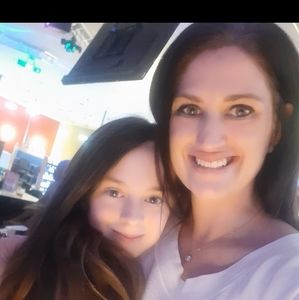 Meet your Posher, Jillian